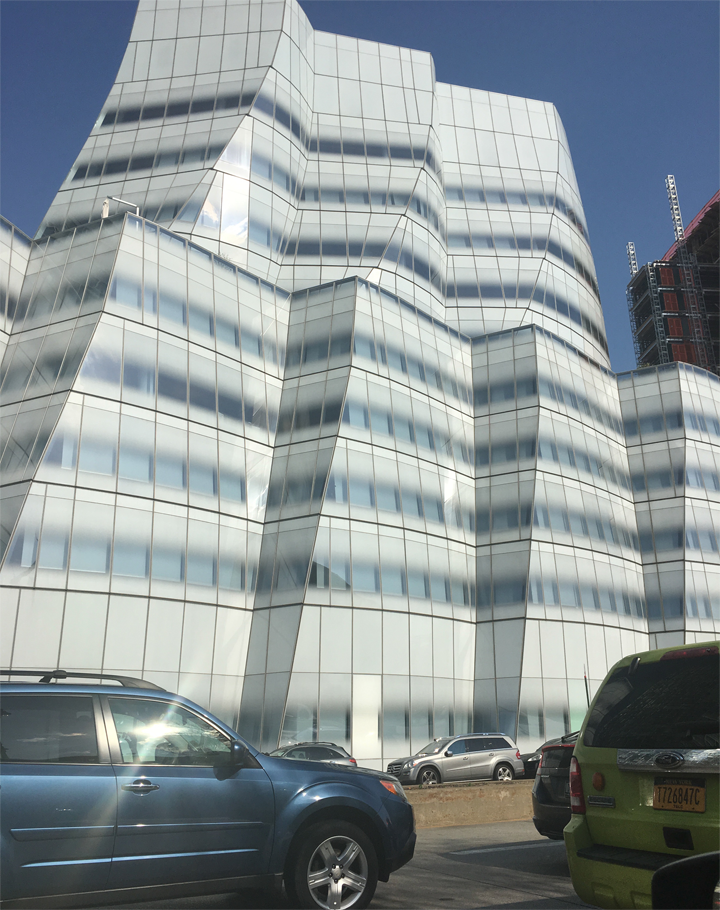 frank gehry IAC Building